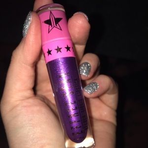 Jeffree Star Velour Liquid Lipstick in Zombie Kiss